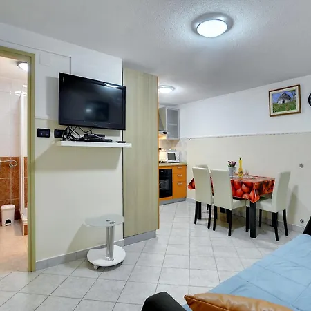 Tatil Evi In Bak I With Pool And Playground *