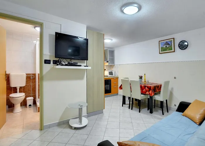 Vakantiehuis In Bak I With Pool And Playground *