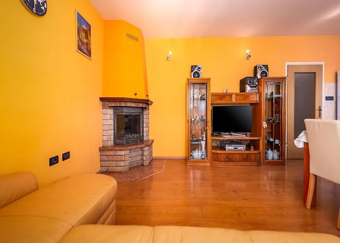 Vakantiehuis In Bak I With Pool And Playground