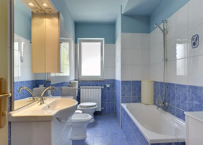 Vikendica In Bak I With Pool And Playground *